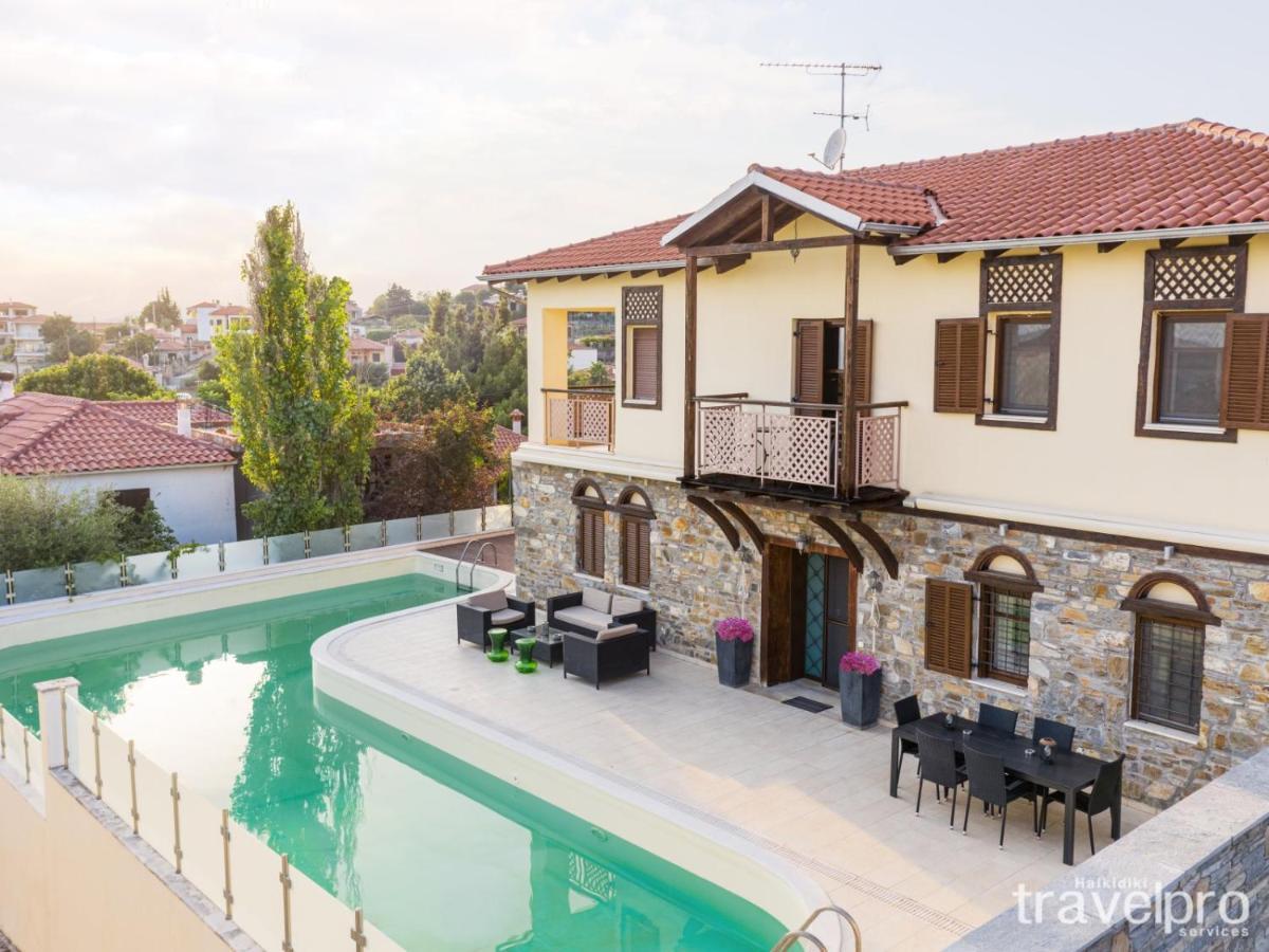 Villa Artemis By Rentalspro - Nikiti Halkidiki Buitenkant foto