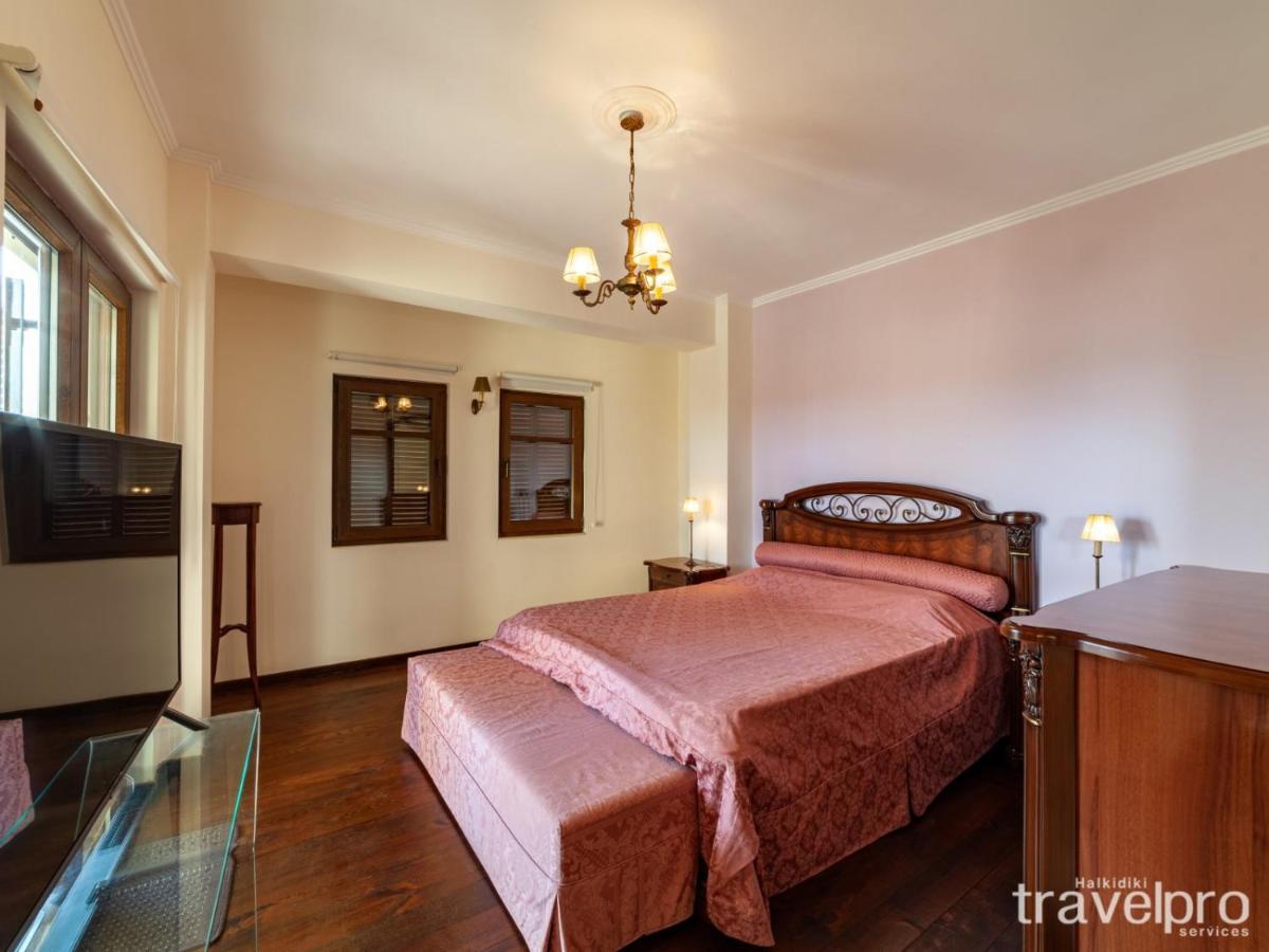 Villa Artemis By Rentalspro - Nikiti Halkidiki Buitenkant foto